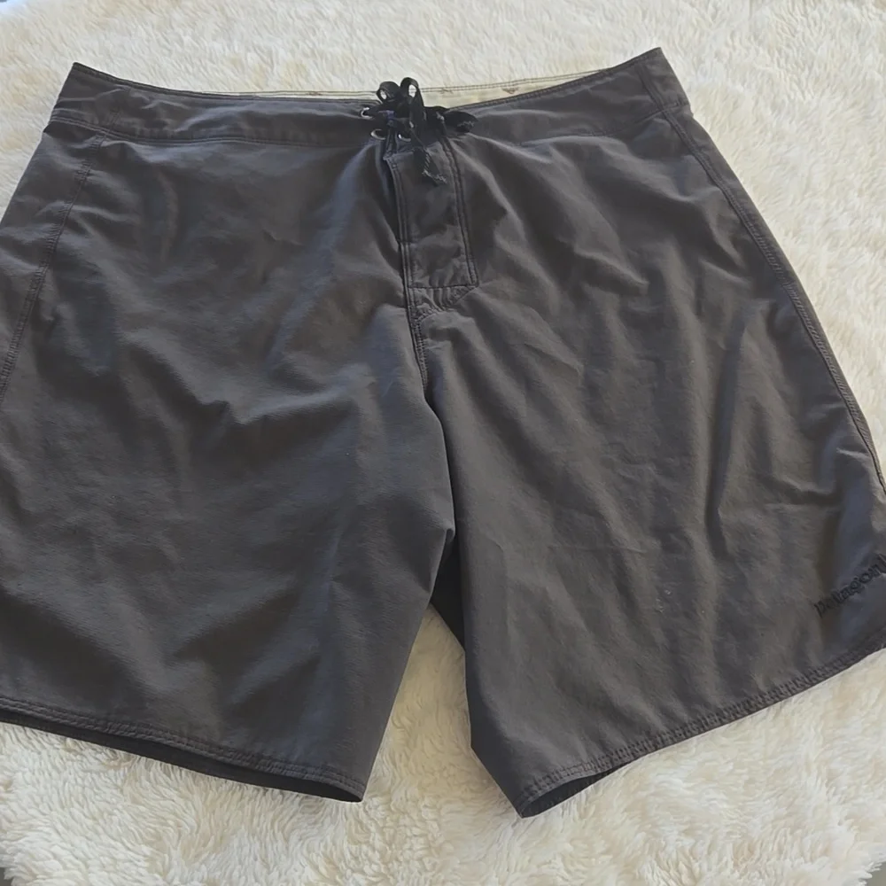 Patagonia Men's Shorts - Picture 6 of 13